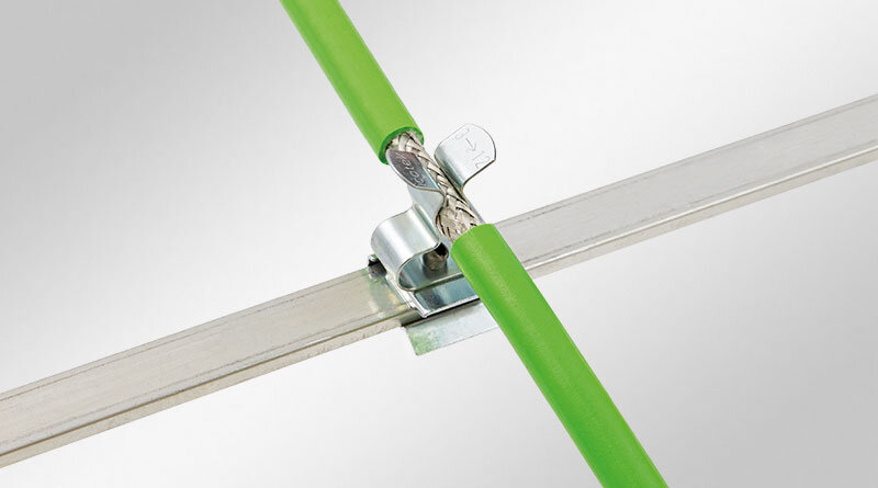 EMC stínicí sponyna sběrny pásek 10 × 3 mm, nacvakávací